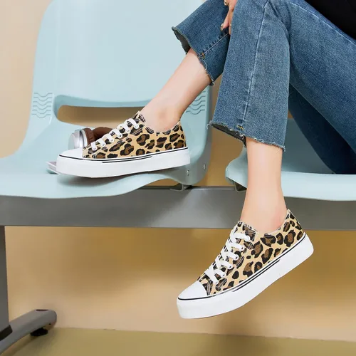 Vista 9 de hash bubbie Zapatillas blancas para mujer, zapatos de lona bajos para mujer, zapatillas de lona para mujer, zapatillas de deporte de moda