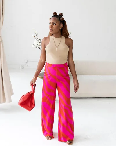 Vista 2 de The Drop Pantalón con estampado de cebra rosarojo para mujer de victoriouslogan