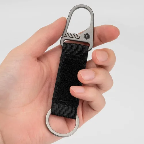 Vista 7 de KeyUnity Titanium Carabiner Keychain Nylon Webbing Molle Clip with Hook & Loop Panel for PVC Morale Patches