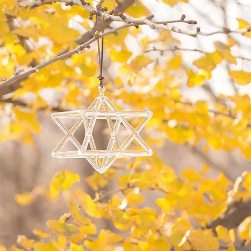 Vista 5 de [Con estuche de transporte] Pirámide de Merkaba de cristal de cuarzo ópticamente transparente para meditación de curación de sonido, instrumento