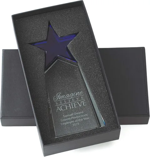 Vista 5 de Baudville Trofeo grabado – Cristal – Torre con estrella en la parte superior – Premio para empleados – Grabado personalizado de hasta cuatro líneas