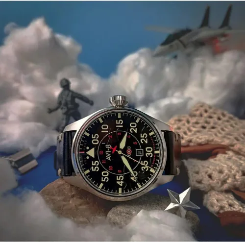 Vista 9 de AVI-8 Watch Hawker Hurricane Clowes Chronograph Limited Edition Genuine Leather Strap