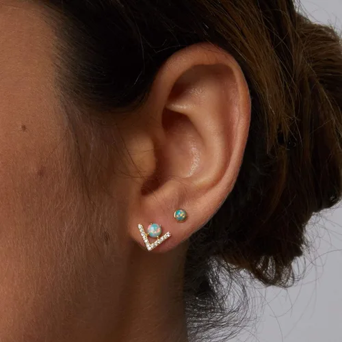 Vista 6 de Aretes de ópalo chapados en oro de 18 quilates con piedras preciosas pequeñas y apilables para mujeres y niñas, Plata Gema, Ópalo