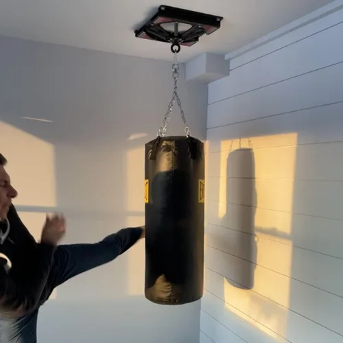 Vista 5 de Firstlaw Fitness Spider Mount 140 - Colgador pesado para saco de boxeo - para bolsas pesadas de hasta 140 libras - Fabricado en los Estados Unidos
