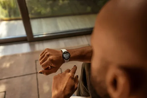 Vista 6 de Google Pixel Watch - Reloj inteligente Android con seguimiento de actividad Fitbit - Seguimiento de frecuencia cardíaca - Caja de acero inoxidable