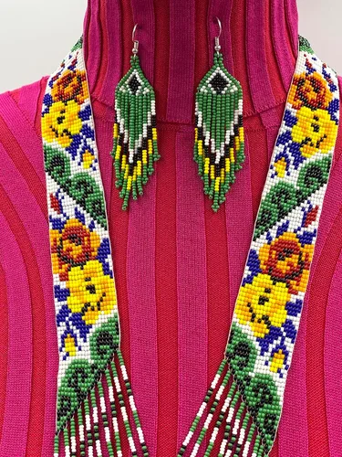 Vista 5 de Collar largo con cuentas de estilo tribal nativo para mujer, hecho a mano