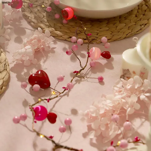 Vista 6 de MIYA LIFE Guirnalda de luces para el día de San Valentín, guirnalda de globos con forma de corazón, funciona con pilas, guirnalda de corazón