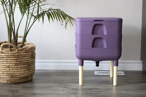Vista 5 de FCMP Outdoor - The Essential Living Composter, contenedor de vermicompostador de gusanos de 2 bandejas (HF-LC4000v2-PUR) Ciruela