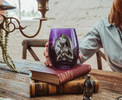 Vista 8 de Vaso de vino sin tallo de The Nightmare Before Christmas Sally de Disney, color morado