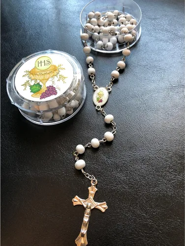 Vista 2 de YRP Rosarios de madera perfumados blancos para primera comunión, recuerdos de fiesta, recuerdos, rosario, 12