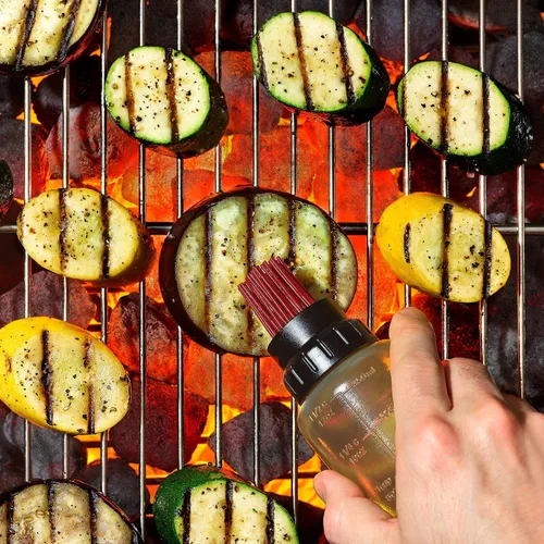 Vista 9 de OXO Good Grips - Herramientas para asar a la parrilla, botella para untar