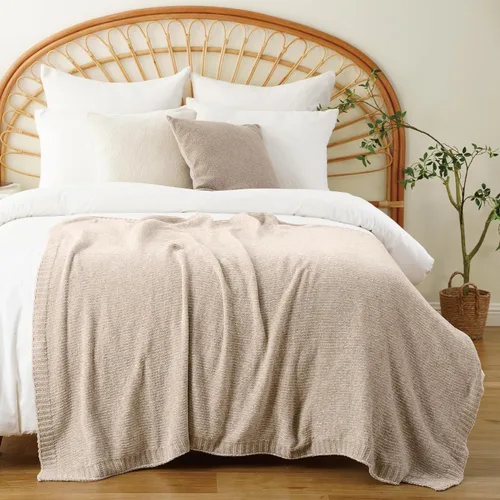 Vista 8 de Manta beige de felpilla suave para sofá, 51 x 67 pulgadas