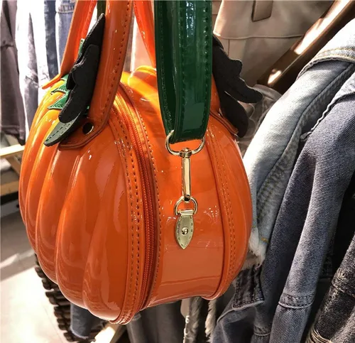 Vista 3 de QZUnique Bolso de hombro de calabaza 3D brillante PU monederos Halloween novedad bolsa cruzada bolsa de regalo de fiesta de vacaciones bolsa