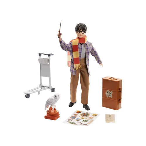 Vista 2 de Mattel Harry Potter - Muñeca coleccionable de plataforma 9 3/4 (10 pulgadas), posable, a la moda de viaje, con peluca, equipaje y accesorios, regalo