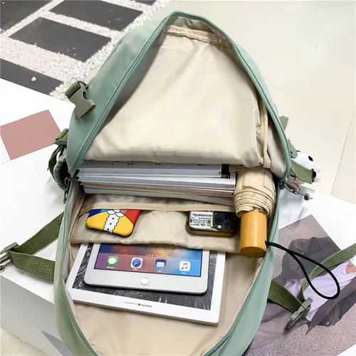 Vista 3 de Linda mochila con bonito oso de peluche y bonitos accesorios de alfiler estético de gran capacidad bonita bolsa de libros para niñas y adolescentes