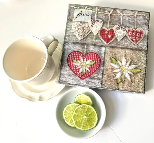 Vista 6 de 20 servilletas de corazón Edelweiss de 13 x 13 pulgadas, servilletas decorativas desechables, papel gris, marrón, rojo, blanco, verde, 3 capas
