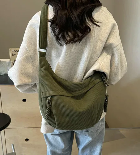 Vista 2 de Bolso Hobo para mujeres y hombres, bolso de hombro de media luna, bolso cruzado de lona de nailon retro, bolso cruzado de pana holgado