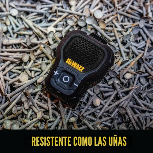 Vista 8 de DEWALT Altavoz Bluetooth Portátil Vestible [Edición Onyx - Negro] Altavoz Portátil Inalámbrico con Clip para Sitio de Trabajo Pro Resistente al Agua