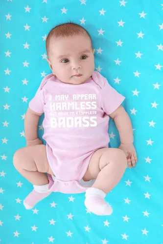 Vista 8 de CBTwear I May Appear Harmless - Ropa de bebé - Divertidos trajes para recién nacidos para niños y niñas