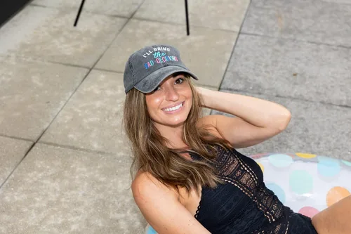 Vista 2 de Funky Junque Gorra de béisbol para mujer, despedida de soltera y viaje, para papá, talla única