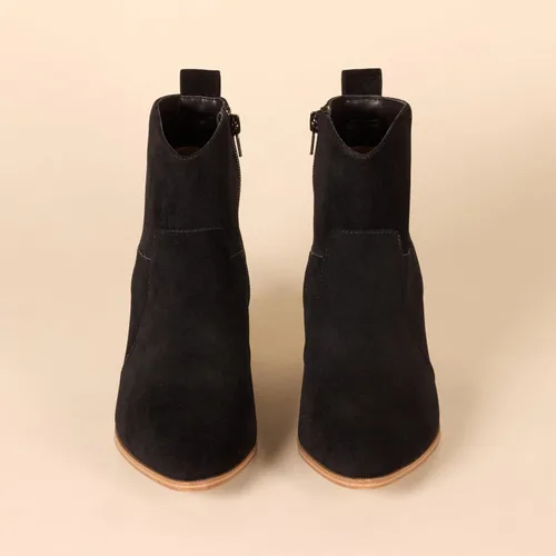 Vista 7 de Tienda Essentials Botines Western para mujer
