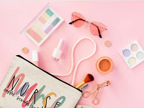 Vista 3 de Bolsas de maquillaje para enfermeras - Bolsas de cosméticos con cremallera para mujeres y estudiantes de enfermería Un estilo-enfermera-blanco