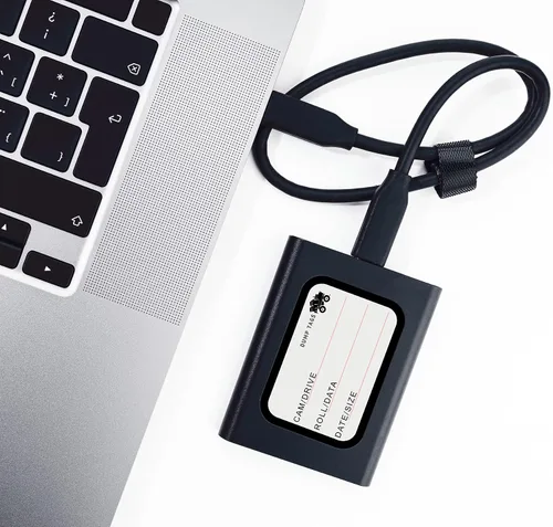 Vista 2 de Dump Tags - 50 etiquetas extraíbles para SSD y discos duros externos *Incluye estuche de almacenamiento para tarjetas multimedia