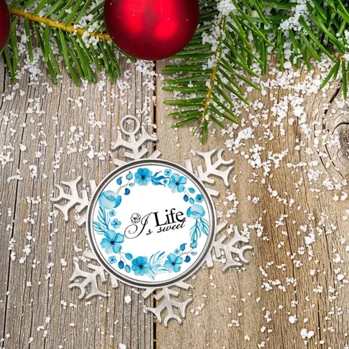 Vista 6 de Corona de flores florales Life is Sweet Adorno de copo de nieve de metal para árbol de Navidad, decoración colgante de árbol de Navidad, divertido