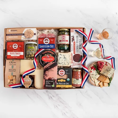 Vista 2 de igourmet Cesta de regalo gourmet francesa: una caja de regalo de ensueño para amantes de la cocina francesa con quesos franceses, carnes y delicias.