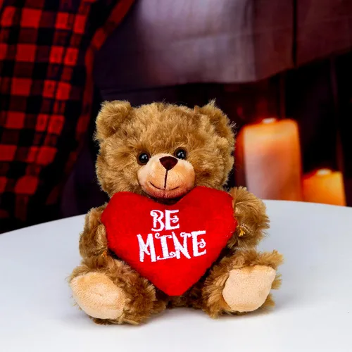 Vista 3 de Plushland Oso de Peluche Mocha Corazón - Sé Mío - Oso de Peluche para Niños y Adultos - Almohada de Corazón Bordado - Marrón - 6 pulgadas