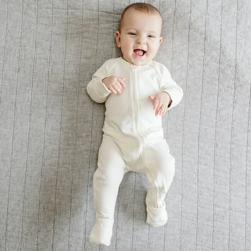 Vista 5 de Goumi Footies Viscosa hecha de bambú Sleep and Play Footie