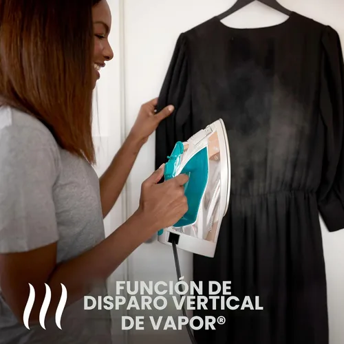 Vista 3 de Plancha de acero inoxidable, antiderrame, no adherente Sunbeam Steam Master GCSBSP-201-000 de 1400 V, grande, control de vapor variable y cable
