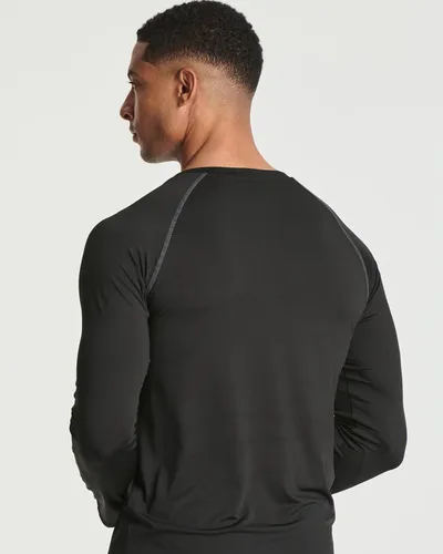Vista 3 de Real Essentials Paquete de 4 camiseta de compresión de manga larga para hombre para clima frío (disponible en tallas grandes y altas)