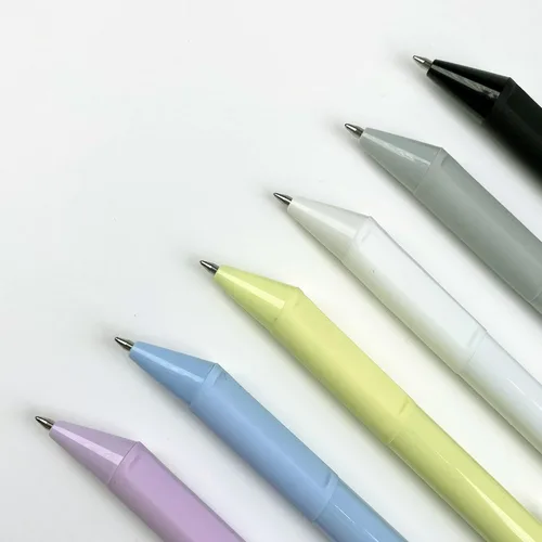 Vista 5 de Bolígrafo estándar, 0.020 in, tinta de 3 colores (negro, azul, rojo), cuerpo blanco, 6 bolígrafos por paquete