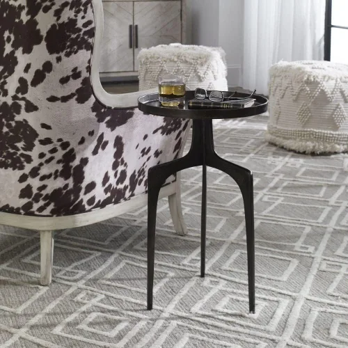 Vista 2 de Uttermost Kenna - Mesa decorativa de metal de bronce texturizado de 16 pulgadas de ancho