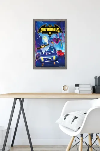 Vista 6 de Trends International DC Comics TV Batwheels - Póster de pared de arte clave, 22.4 pulgadas de largo x 14.7 W, versión enmarcada de madera de granero