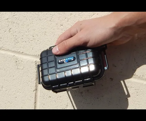 Vista 4 de CASEMATIX estuche de viaje impermeable compatible con dispositivos BlueDriver OBDII, incluye solo el estuche