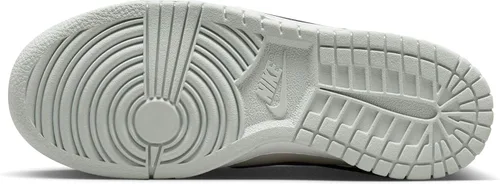 Vista 867 de Nike Kid's Dunk Low Sneaker