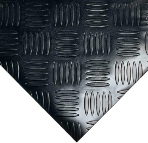 Vista 2 de Rubber Cal - Tapete para piso Diamond Grip