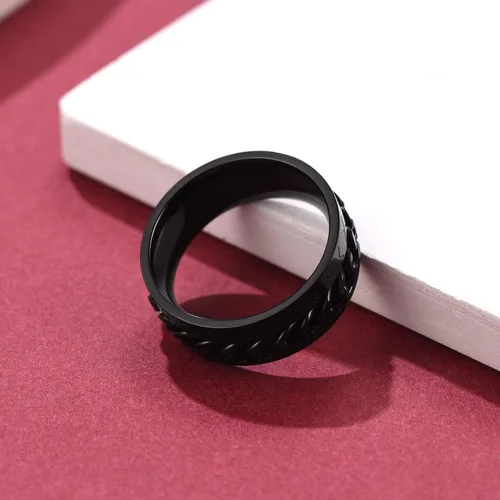 Vista 9 de FaithHeart Anillo giratorio nórdico vikingo con runas de acero inoxidable chapado en oro para hombres y mujeres, puede grabar personalizado