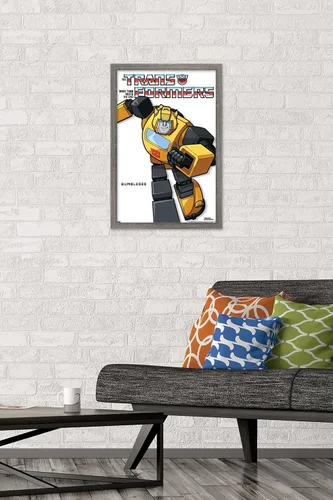 Vista 2 de Trends International Hasbro Transformers - Póster de pared de la serie Bumblebee Feature Series, 14.72 x 22.37 pulgadas, versión enmarcada de madera