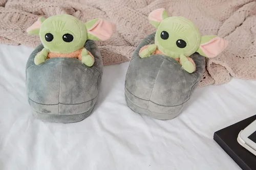 Vista 3 de Robe Factory LLC Star Wars The Mandalorian Child Grogu - Pantuflas 3D Baby Yoda - Zapato de casa de felpa suave con suela antideslizante, calzado