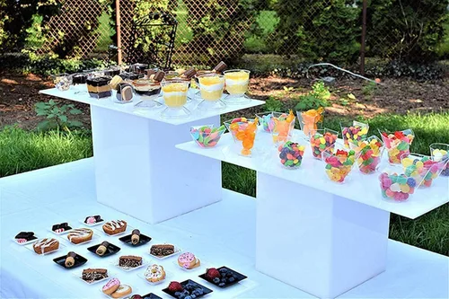 Vista 8 de Paquete de 100 platos de postre transparentes, platos de plástico para aperitivos, platos de postre, cucharas de degustación, mini platos