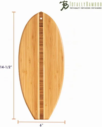 Vista 7 de Tabla Totally Bamboo de bambú para cortar y servir, en forma de caballo de mar Small surfboard-shaped serving board brings beach vibes to