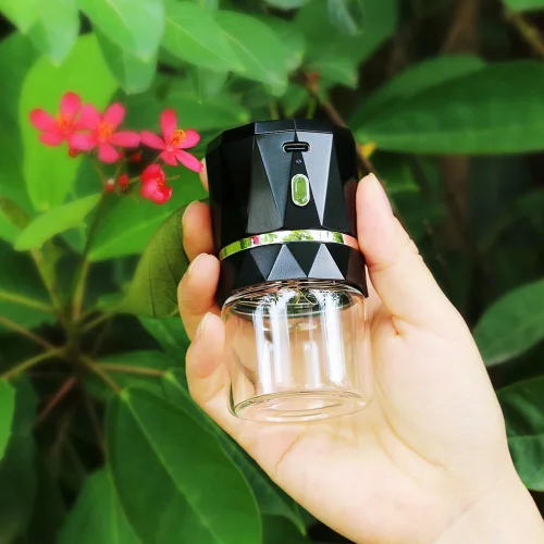 Vista 2 de Mini molinillo eléctrico de hierbas pequeño, trituradora de especias con 2inx3.5inches 1.7oz/1.7 fl oz tarro de vidrio, portátil recargable