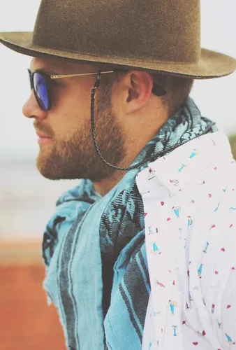 Vista 15 de AllenCOCO Cadena para gafas, correa para lentes de sol para mujer, cadena de oro de 14 quilates, soporte para lentes alrededor del cuello