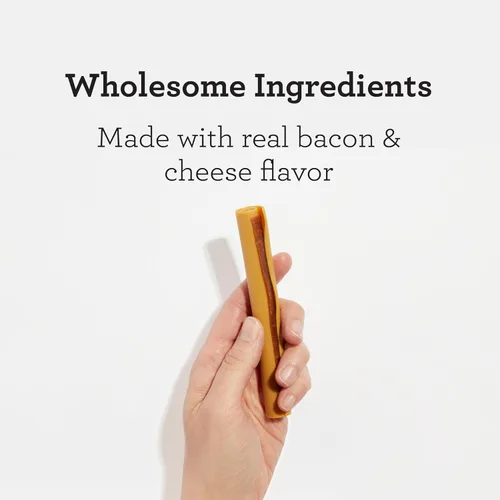 Vista 3 de DreamBone DreamSticks con sabor real a tocino y queso, palitos masticables para perros sin cuero crudo (paquete de 30)