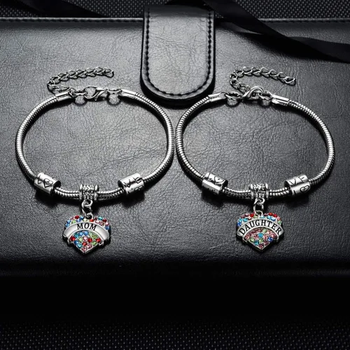 Vista 5 de YEEQIN Juego de 2 pulseras con dije de corazón de cristal para mamá e hija, regalo de joyería para madre e hija