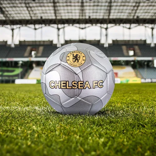 Vista 2 de Hy-Pro Fútbol con licencia oficial del Chelsea F.C. Silver Camo Signature Talla 5, azul, entrenamiento, partido, mercancía, coleccionable