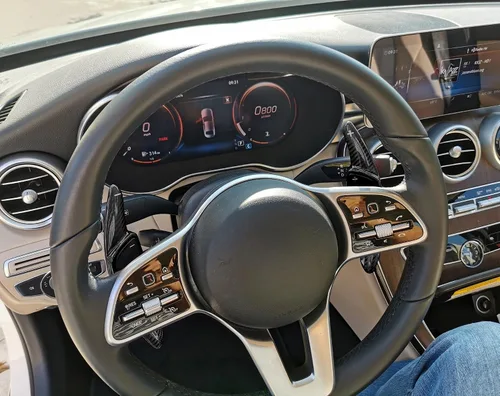 Vista 4 de iJDMTOY Extensiones grandes de paleta de fibra de carbono genuina negra de alto brillo compatibles con Mercedes-Benz: Clase C 2015 en adelante Clase